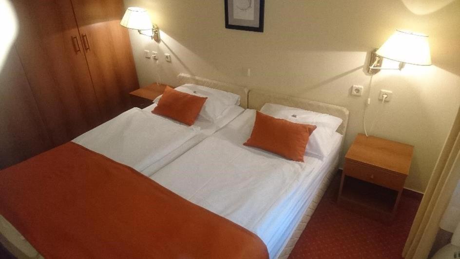 Hotel Vila Ruzica- Glavna Zgrada I Depandanse Цриквениця Екстер'єр фото