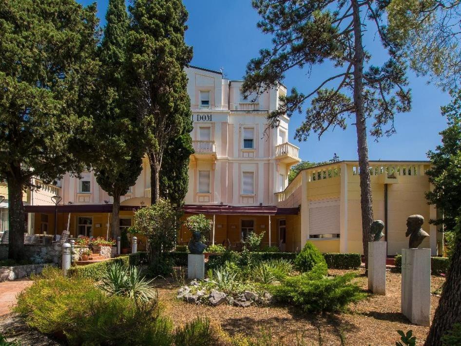 Hotel Vila Ruzica- Glavna Zgrada I Depandanse Цриквениця Екстер'єр фото