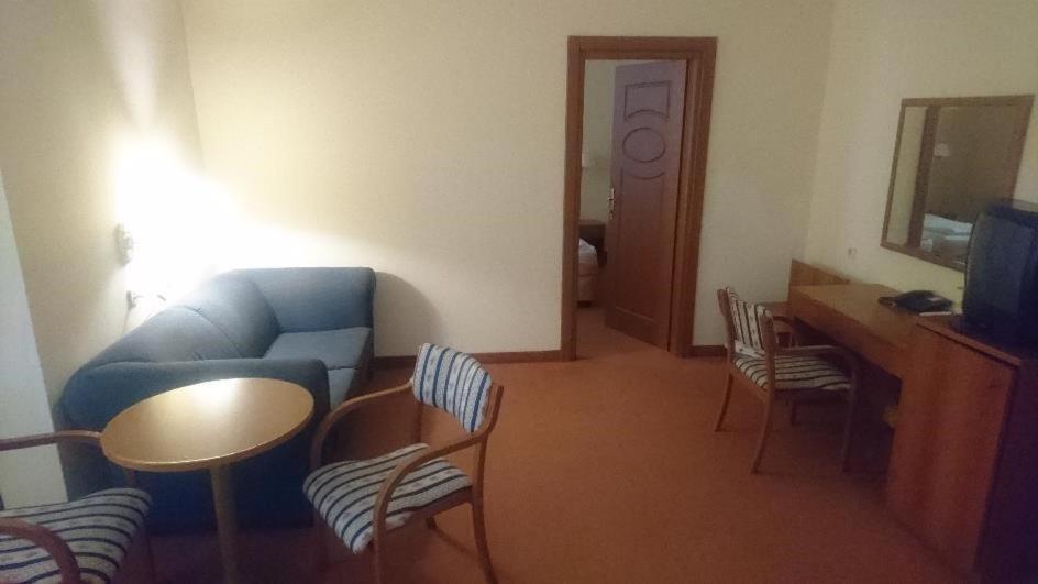 Hotel Vila Ruzica- Glavna Zgrada I Depandanse Цриквениця Екстер'єр фото