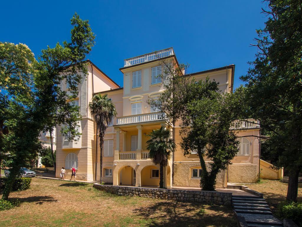 Hotel Vila Ruzica- Glavna Zgrada I Depandanse Цриквениця Екстер'єр фото